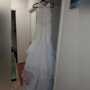 Elegant White Lace Wedding Dress